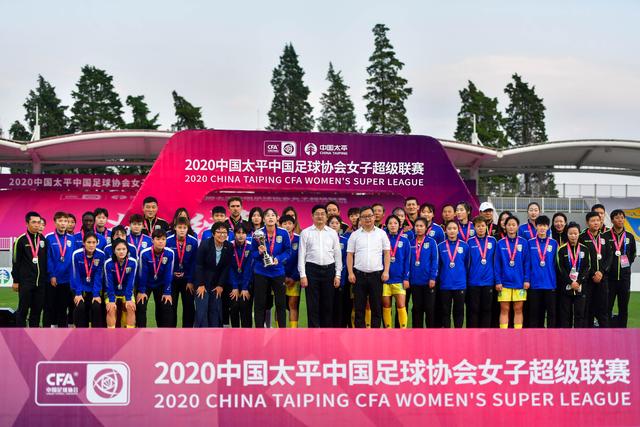 曼联求购20岁左路好手遭拒 或再报价4000万欧元